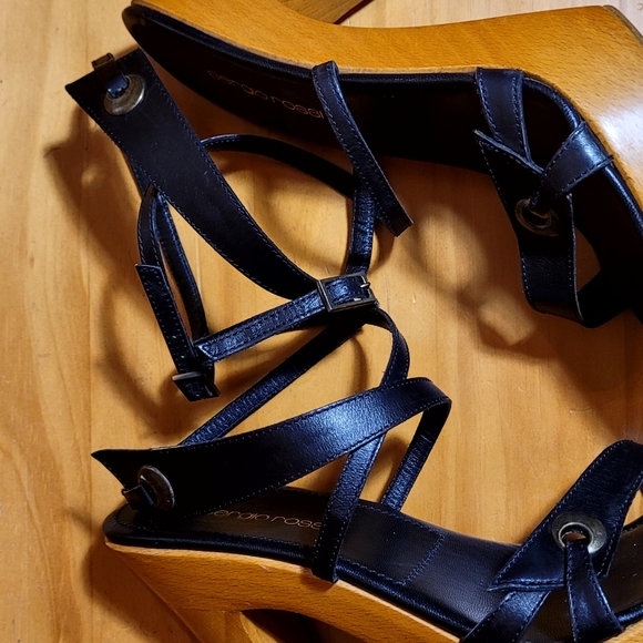 Sergio Rossi Bombshell Wraparound Strap Platform Heels - Picture 9 of 12